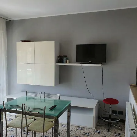Antica Romana Executive 2 Balconies דירה ססטרי לבאנטה